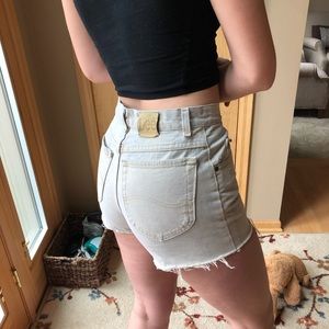 Lee vintage khaki jean shorts